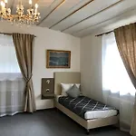 Golden Gapa Central Family Apartment 8